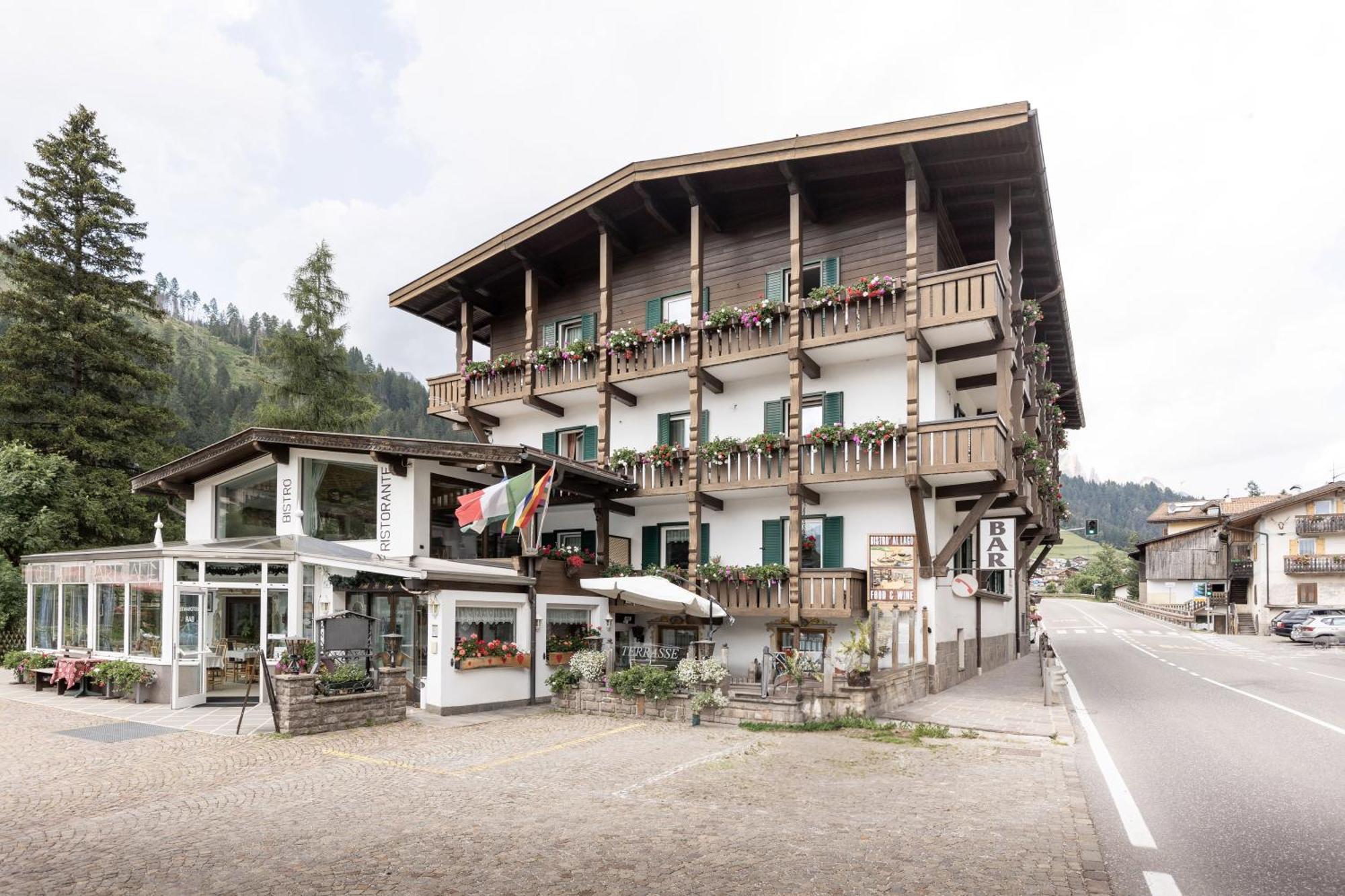 Hotel Al Lago Soraga Esterno foto