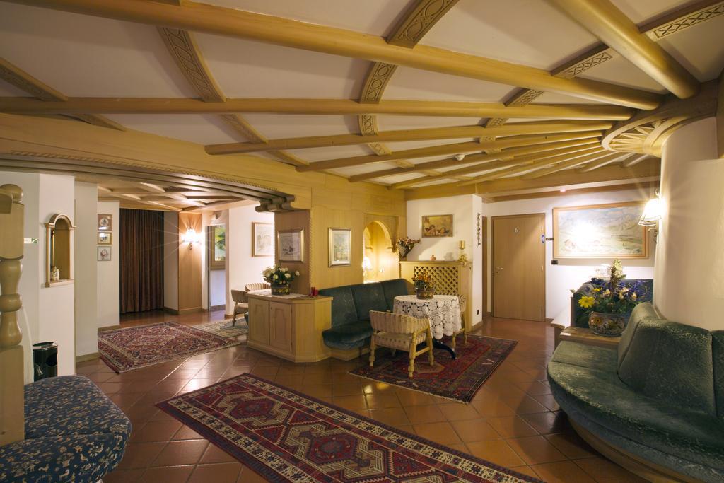 Hotel Al Lago Soraga Esterno foto